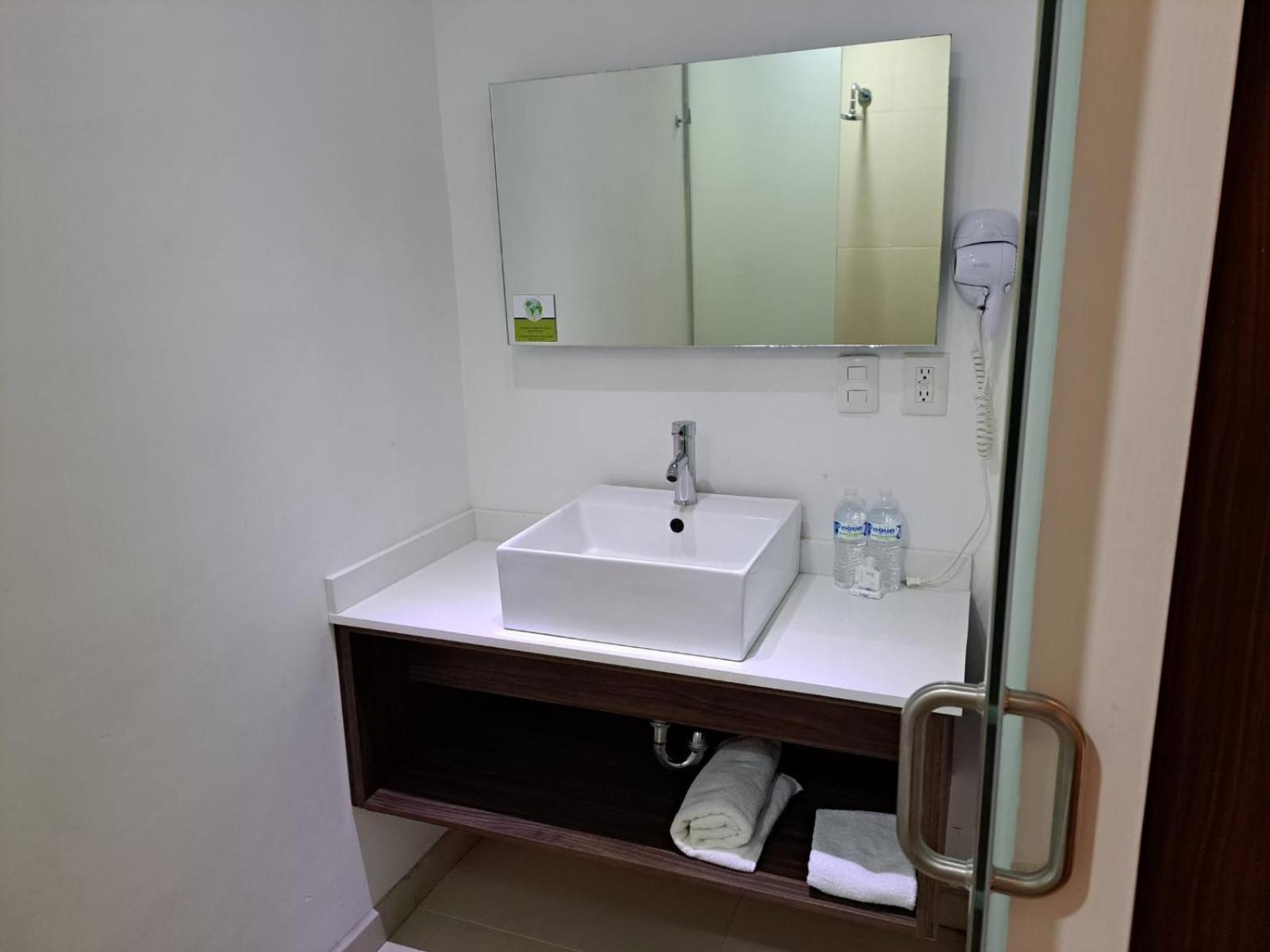 El Hotel Business Class - Zamora Centro Exterior photo
